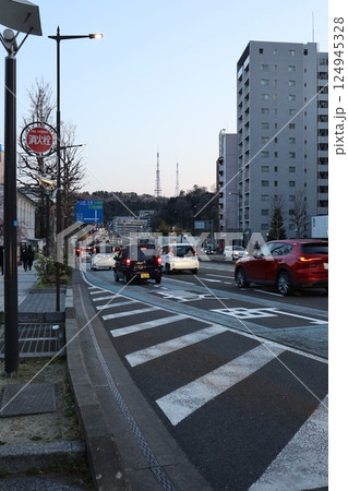 若林区荒町の交差点から見たテレビ塔の様子 若林区荒町の交差点から見たテレビ塔の様子 124945328