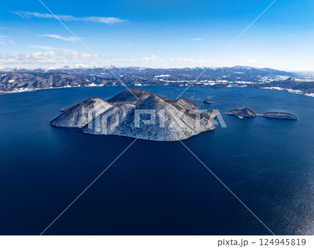 洞爺湖 地形が分かりやすい空撮 124945819