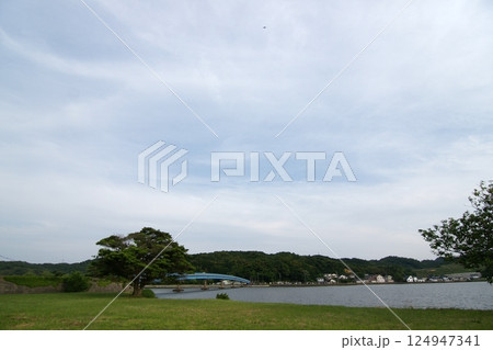 鳥取　四季の散歩　青島　 124947341
