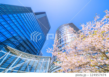 日本の東京都市景観 神田淡路町二丁目のワテラスなどを望む。新しい時代に、希望の光＝9日 124957474