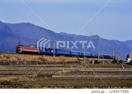 2007年　湖西線を走るEF8146ブルートレイン日本海4号　 124957980