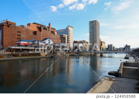 福岡県　北九州市　小倉　紫川沿い　井筒屋　水環境館　小倉北区 124958500