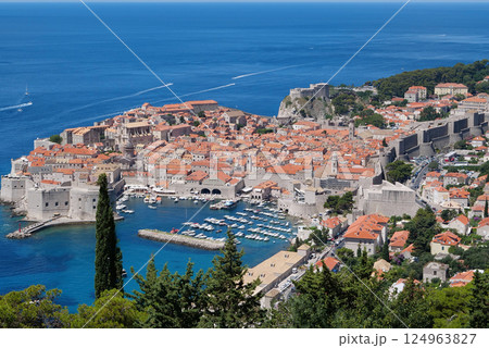 Dubrovnik old town 124963827