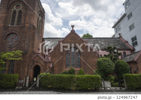 京都聖アグネス教会のレンガ造の建物 124967247