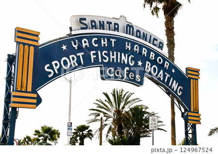 サンタモニカのピア アメリカ カルフォルニア州 ロサンゼルス サンタモニカのピア アメリカ カルフォルニア州 ロサンゼルス 124967524