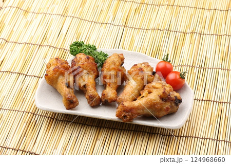 手羽元唐揚げ 124968660
