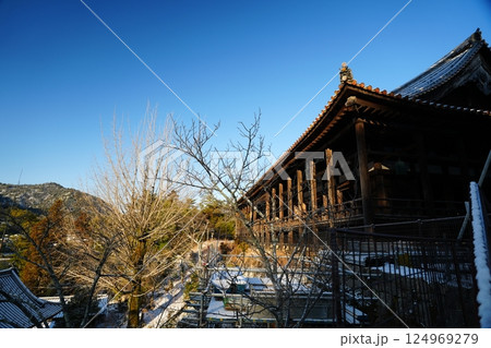 雪の降った朝の千畳閣 雪の降った朝の千畳閣 124969279