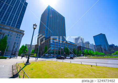 【東京都】5月・丸の内エリアの都市風景 【東京都】5月・丸の内エリアの都市風景 124973402