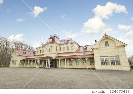 北海道開拓の村 正門（地域スポット 周辺施設シリーズ） 124973438