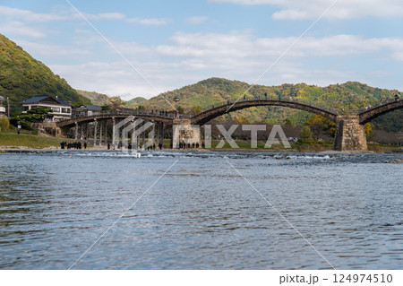 【錦帯橋と錦川】 124974510