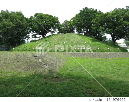 世田谷区の玉川野毛町公園にある野毛大塚古墳 124976465
