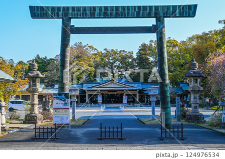 三重縣護國神社の風景 三重県津市  124976534