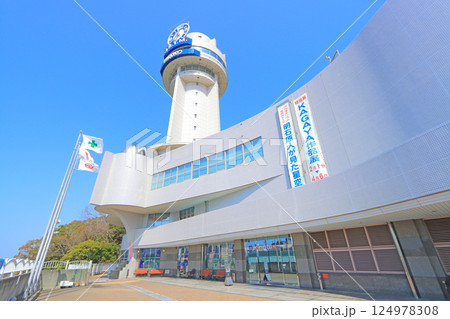 兵庫県明石市、明石市立天文科学館の風景 124978308