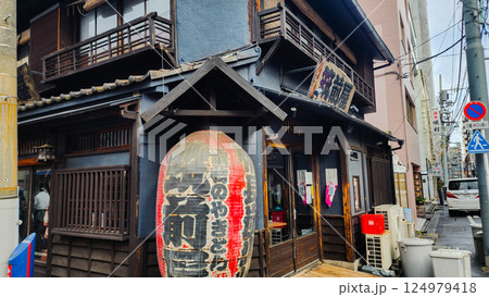 レトロな街並み 124979418