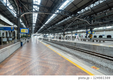 マレーシア クアラルンプール駅構内 マレーシア クアラルンプール駅構内 124981389