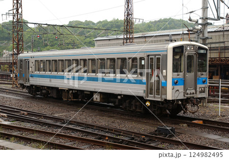 九州新幹線開通前の熊本駅構内 九州新幹線開通前の熊本駅構内 124982495