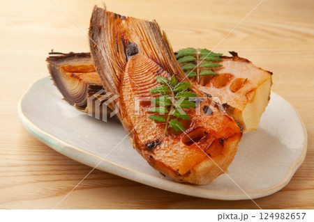 焼き筍 焼き筍 124982657