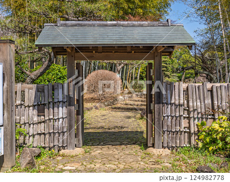 日本庭園 正門（千葉県柏市・あけぼの山公園） 124982778