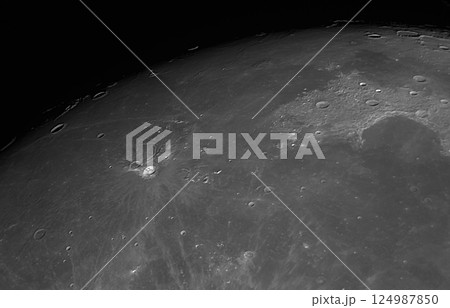 月面 124987850