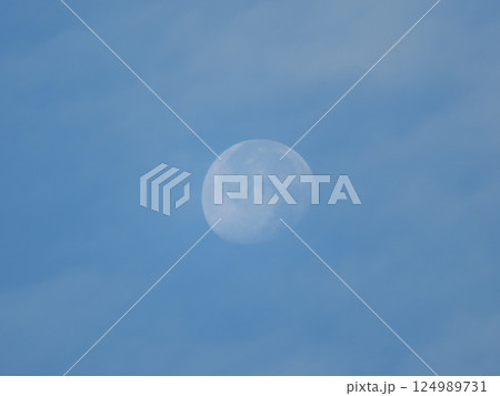 月 青空 124989731