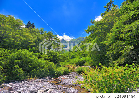 中国地方・大山隠岐国立公園・大神山神社奥宮・当時と同じ風景、賽の河原と大山の眺め・鳥取県大山町(3) 中国地方・大山隠岐国立公園・大神山神社奥宮・当時と同じ風景、賽の河原と大山の眺め・鳥取県大山町(3) 124991484