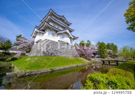 桜満開の忍城　 124995788