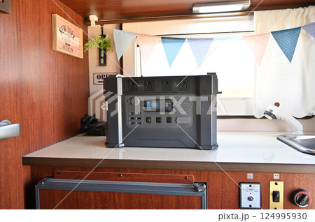 ポータブルバッテリー（ポタ電）　キャンピングカー　　 124995930