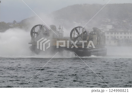 LCAC　ホバークラフト 124998821