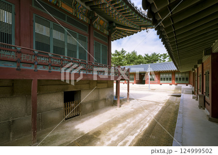 韓国・ソウル 【徳寿宮】咸寧殿 / Deoksugung, Seoul, South Korea 124999502