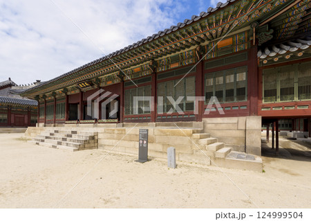 韓国・ソウル 【徳寿宮】咸寧殿 / Deoksugung, Seoul, South Korea 124999504