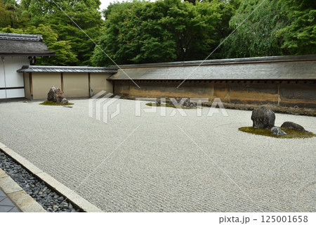 世界遺産　龍安寺　方丈庭園　石庭(京都市右京区)　 125001658