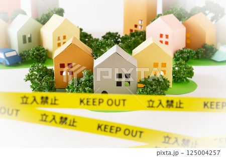 規制線　立入禁止　事件現場　事故物件　境界線　犯罪　治安　街 125004257