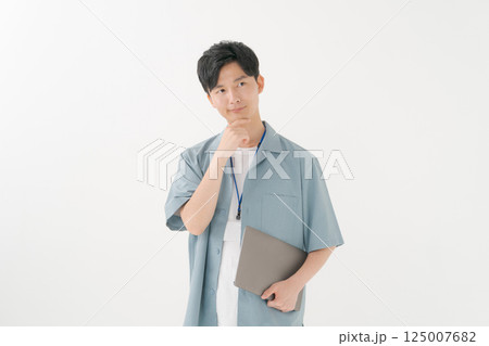 爽やかなビジネスマン 125007682