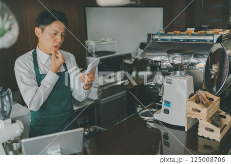 coffee shop 125008706
