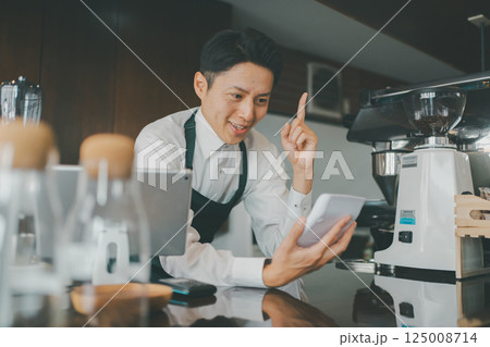 coffee shop coffee shop 125008714