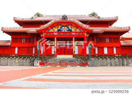 首里城正殿(世界遺産・那覇市) 首里城正殿(世界遺産・那覇市) 125009256