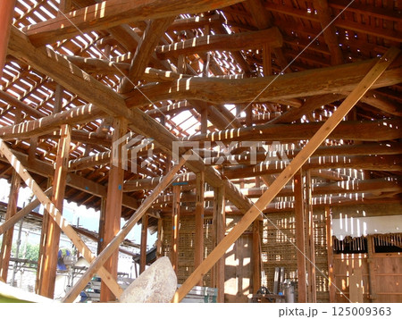 木組みの家25 古民家再生 骨組み 125009363