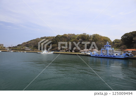 前島港から見た瀬戸内海の景色 前島港から見た瀬戸内海の景色 125009494
