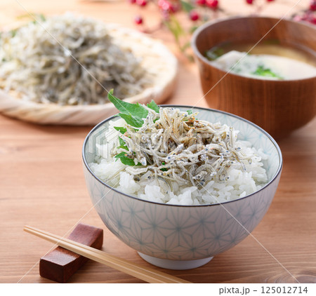 上乾 ちりめんじゃこご飯 （ ちりめん丼 ） 125012714