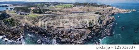 「青森県」八戸市の美しい種差海岸沿いを空撮 「青森県」八戸市の美しい種差海岸沿いを空撮 125018337