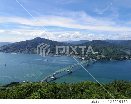 飯の山展望台より望む絶景(山口県周防大島町) 飯の山展望台より望む絶景(山口県周防大島町) 125019173