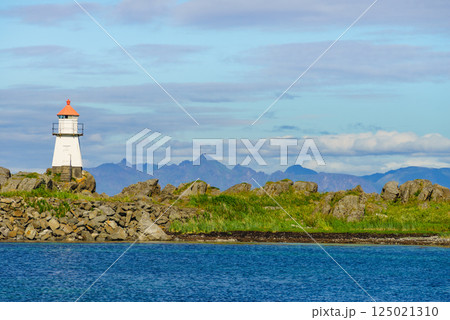 Lighthouse Hovsund Lofoten Islands Norway Lighthouse Hovsund Lofoten Islands Norway 125021310