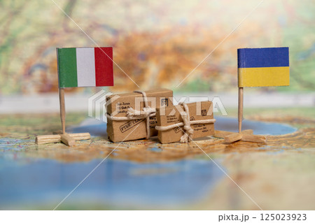 Italian Humanitarian Aid Strengthens Bonds with Ukraine: Supply Packages Signal Growing International Partnership Italian Humanitarian Aid Strengthens Bonds with Ukraine: Supply Packages Signal Growing International Partnership 125023923