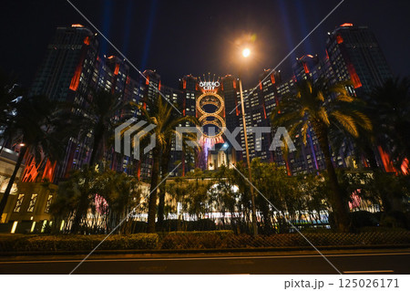 コタイ地区・カジノリゾートのイルミネーション／マカオ 125026171