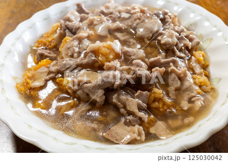 日本のとても美味しい餡かけ炒飯 日本のとても美味しい餡かけ炒飯 125030042