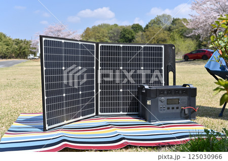 ポータブルバッテリー（ポタ電）ソーラー充電　アウトドア　キャンプ 125030966