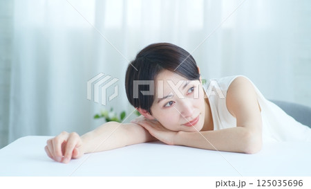 美容イメージ40代女性 美容イメージ40代女性 125035696
