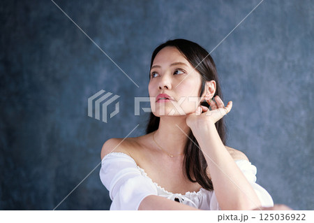 40代女性　ポートレート 125036922