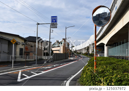 バス専用区分道路_05 バス専用区分道路_05 125037972