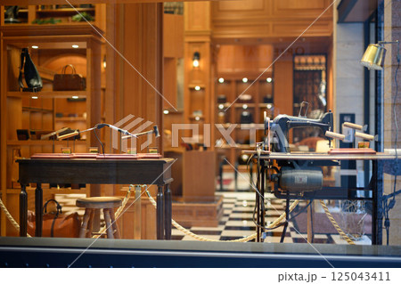 神戸旧居留地のセレクトショップ 125043411